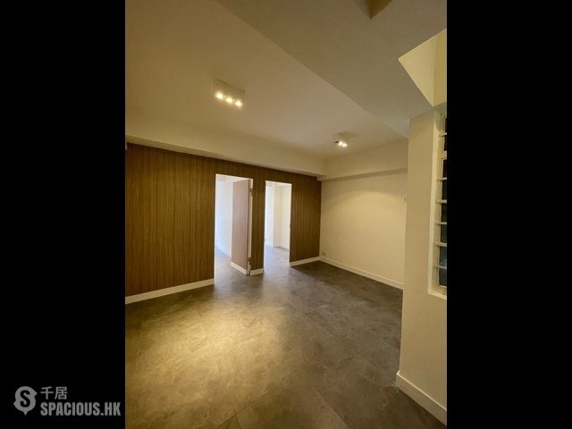 Sai Ying Pun - 36-38, Centre Street 01
