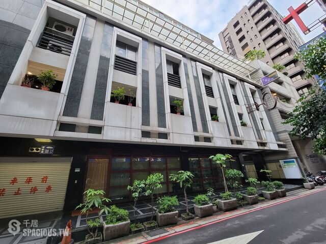 Zhongshan - No. XX, Lane 121, Section 1, Zhongshan North Road, Zhongshan District, Taipei City, Taiwan 10491 01
