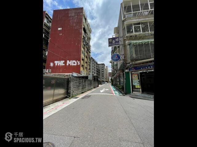 Zhongshan - No. XX-18, Lane 28, Shuangcheng Street, Zhongshan District, Taipei City, Taiwan 10491 01