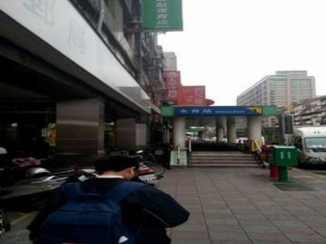 Xinyi - 台北市信義區忠孝東路, Xinyi District 01