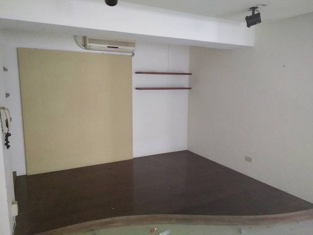 Daan - No. XXX, Section 4, Xinyi Rd, Da’an District, Taipei City, Taiwan 106 01