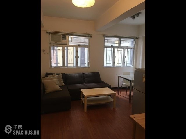 Sai Ying Pun - Kin Hing Building 01