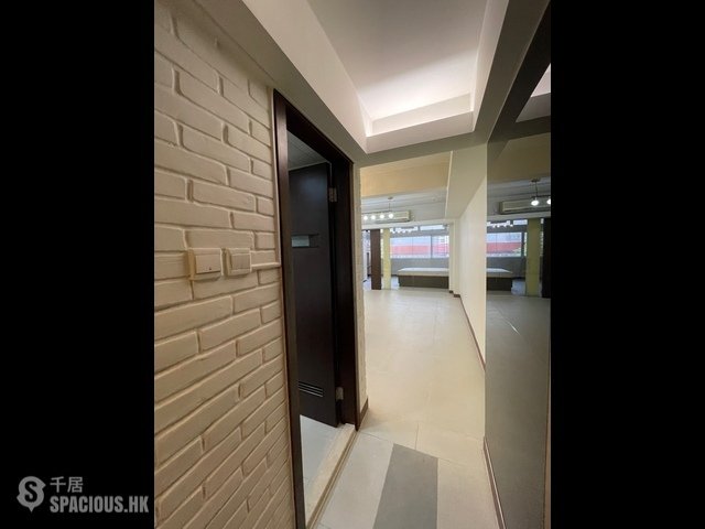 Sheung Wan - Tai Shing Building 01