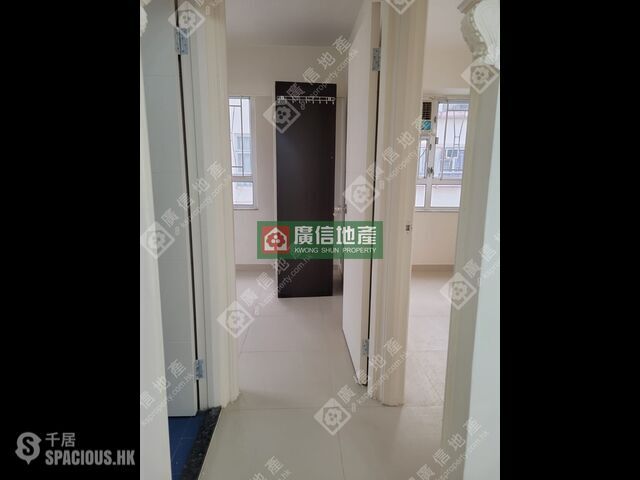 Mong Kok - Po Hang Building 01