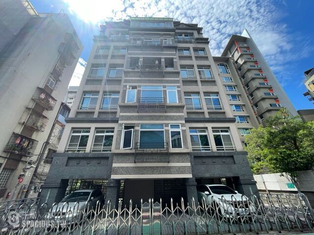 Zhongshan - No. X, Lane 56, Section 1, Chang'an East Road, Zhongshan District, Taipei City, Taiwan 10491 01