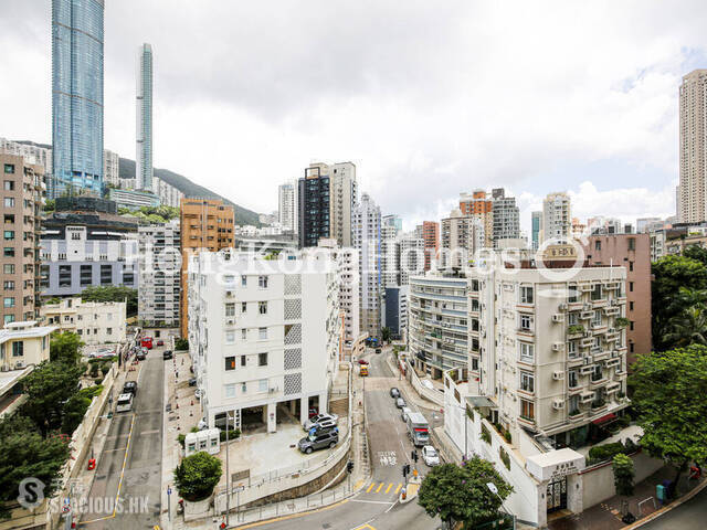 Happy Valley - Sunny Villa 01