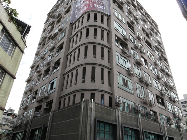 Zhongshan - No. XX, Section 3, Xinsheng N Rd, Zhongshan District, Taipei City, Taiwan 104 01