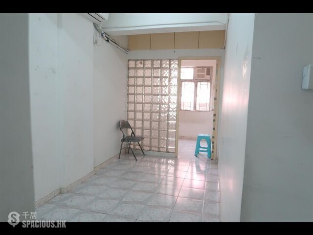 Kennedy Town - Yue Yee Mansion 01