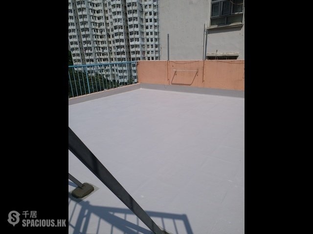 Tai Po - On Lok Building 01
