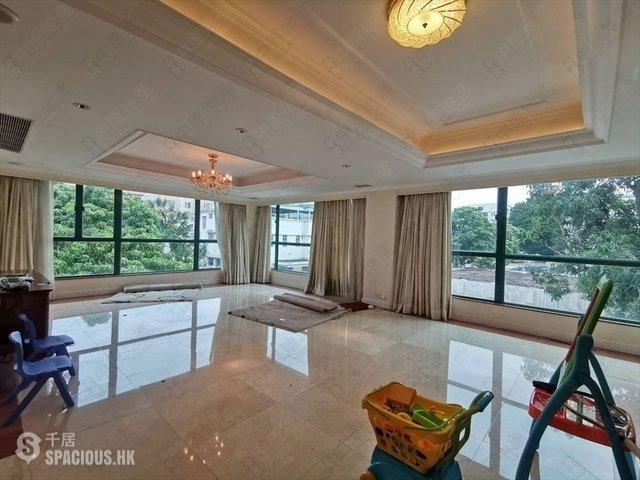 Kowloon Tong - Emperor Place 01