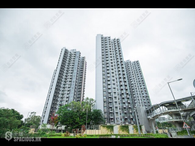 Yuen Long - The Spectra 01