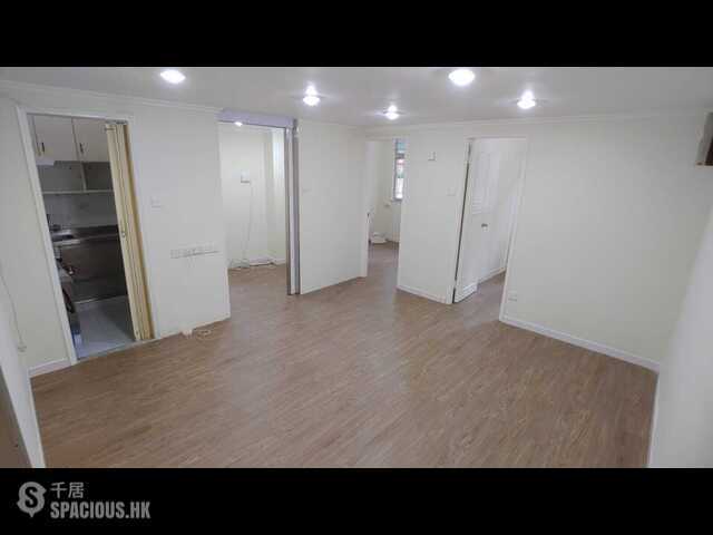 Sheung Wan - Kam Fung Building 01