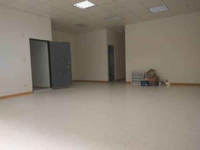 新庄区 - 242台湾新北市新莊區光華街 01