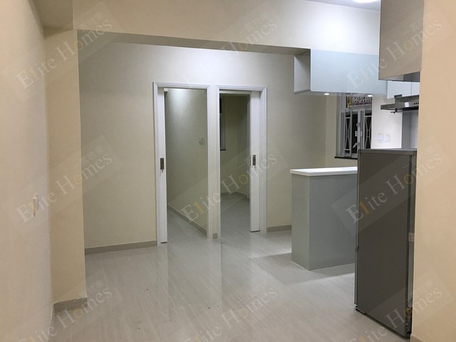Sai Ying Pun - Lin Hing Building 01
