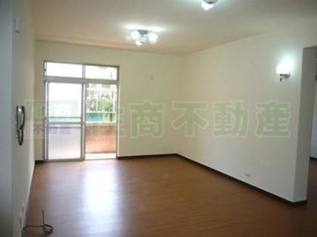 松山区 - 105台湾台北市松山區新東街 01