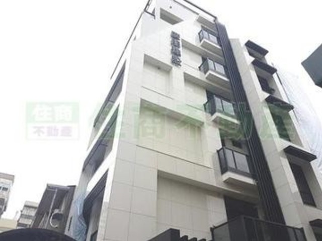 Zhongshan - 台北市中山區松江路, Zhongshan District 01