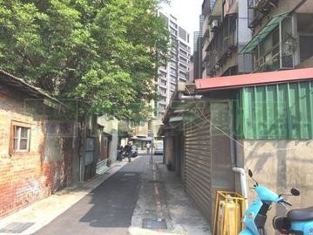 中山区 - 104台湾台北市中山區南京東路二段 01