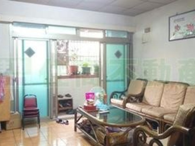 Zhongshan - 台北市中山區龍江路, Zhongshan District 01