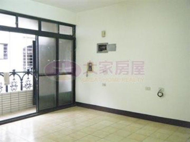 芦洲区 - 247台湾新北市蘆洲區長安街 01