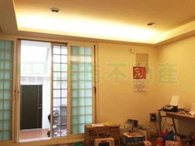 中山区 - 104台湾台北市中山區龍江路 01