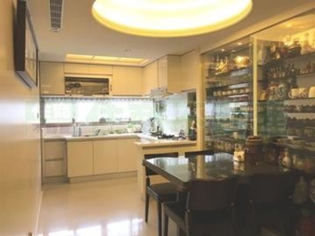 Zhongshan - 台北市中山區松江路, Zhongshan District 01