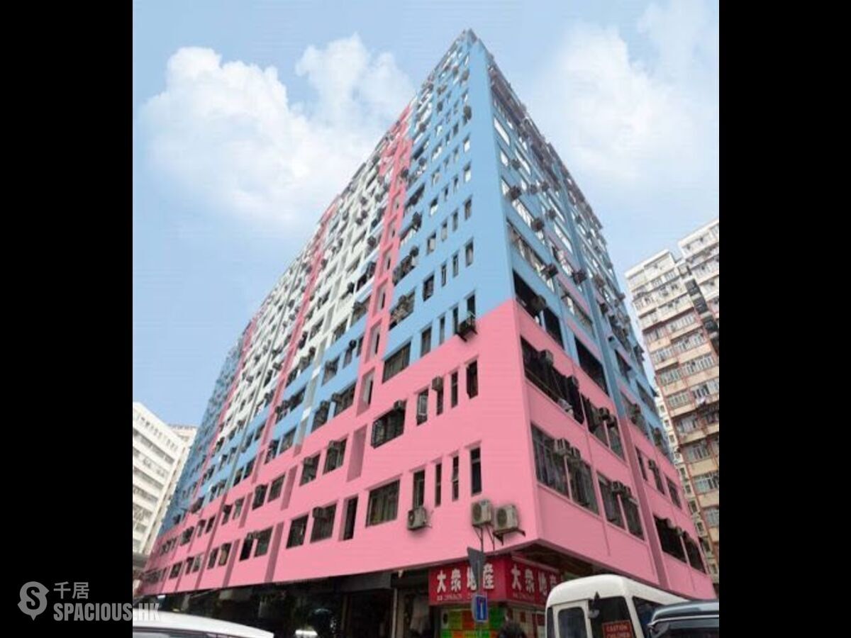 Tai Kok Tsui - Chung Mei Building 01