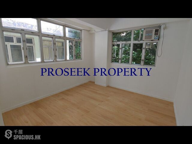 Shek Tong Tsui - 23, South Lane 01