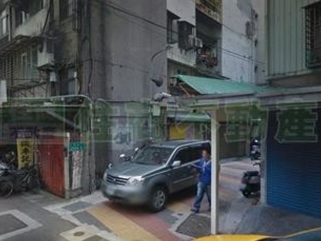 Songshan - 台北市松山區八德路, Songshan District 01