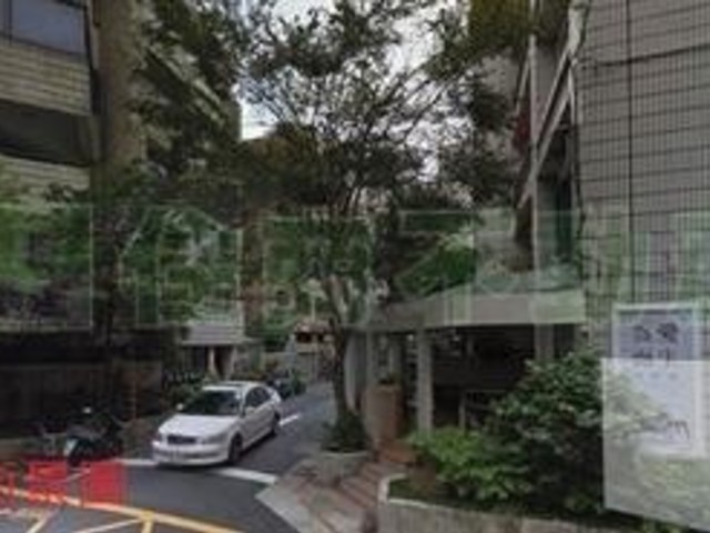 Daan - 台北市大安區復興南路, Daan District 01