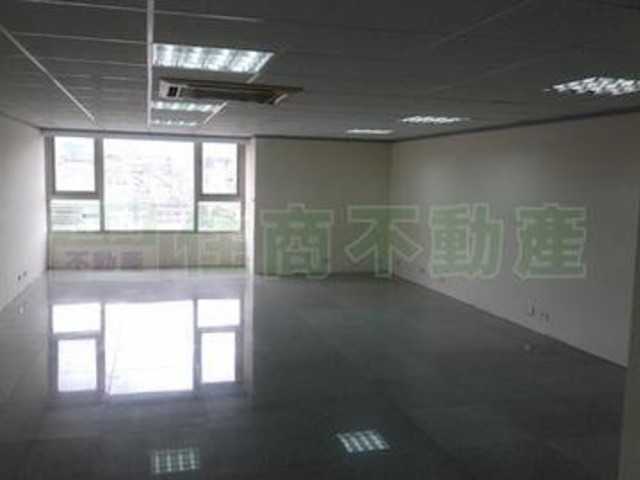 中山区 - 104台湾台北市中山區長安東路一段 01