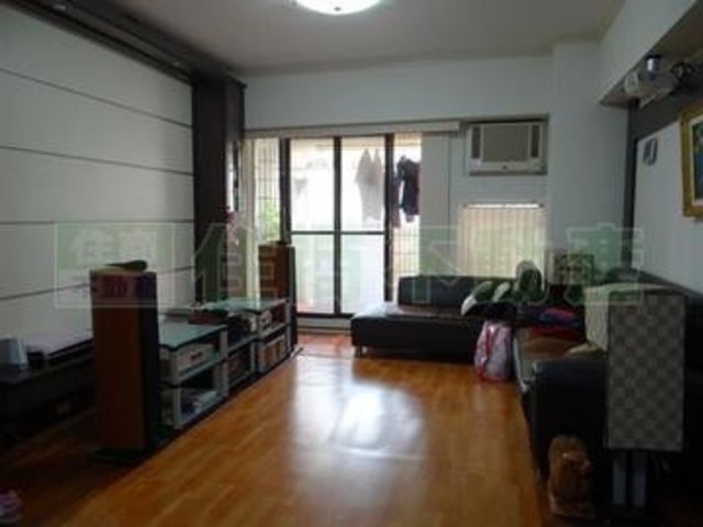Songshan - 台北市松山區光復南路, Songshan District 01