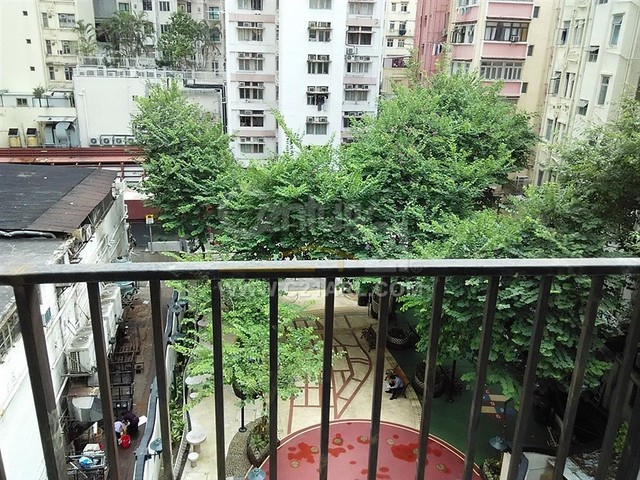 Wan Chai - 2-4, Gresson Street 01