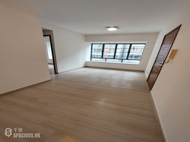Jordan - Seaview Court 01