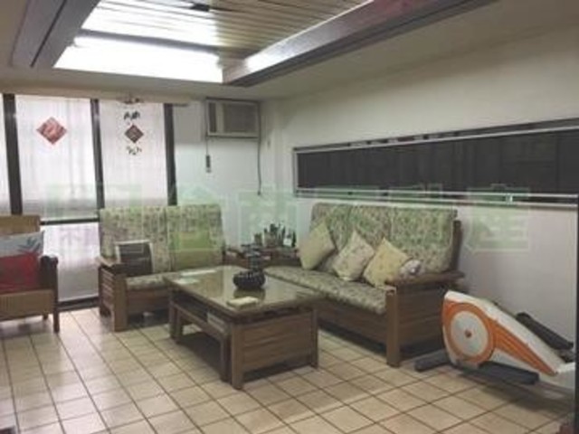 中山区 - 104台湾台北市中山區龍江路 01