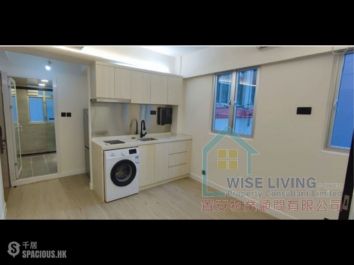 Sai Ying Pun - 380-382, Queen's Road West 01