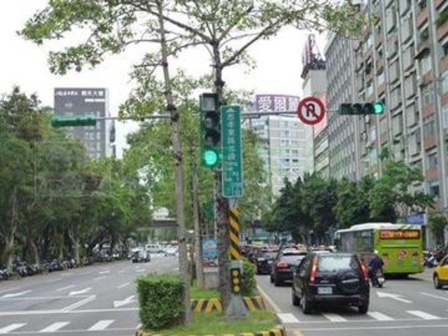 大安区 - 106台湾台北市大安區忠孝東路四段 01