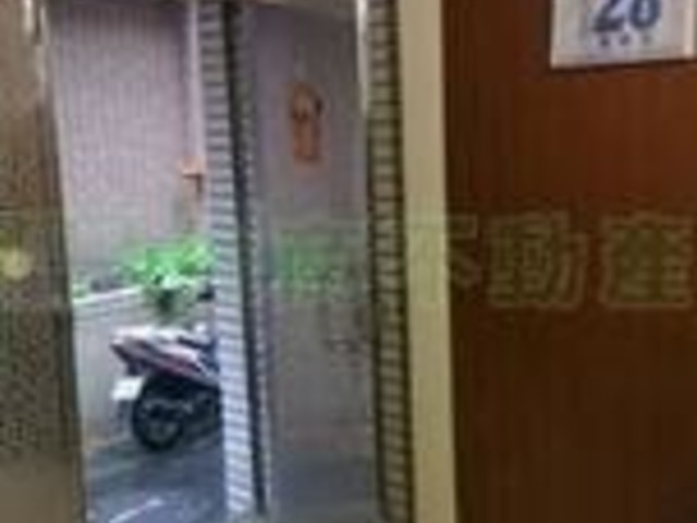 Zhongshan - 台北市中山區長春路, Zhongshan District 01