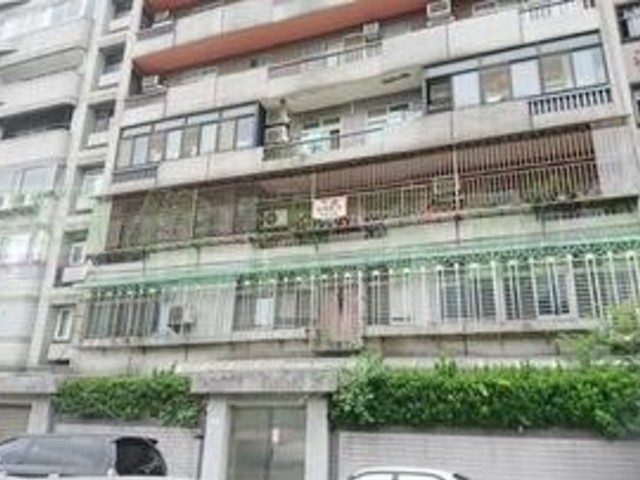 Daan - 台北市大安區復興南路, Daan District 01