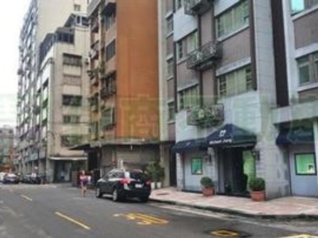 Daan - 台北市大安區信義路, Daan District 01