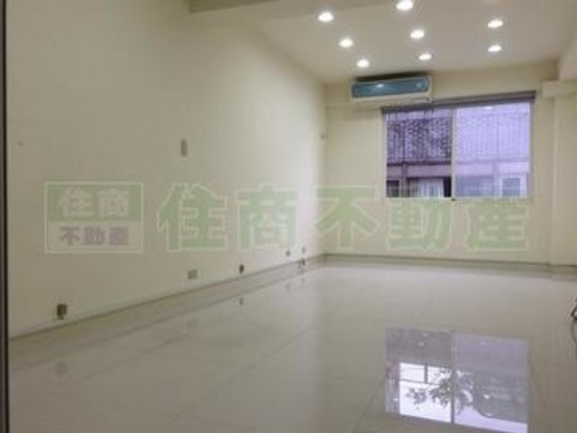 Daan - 台北市大安區新生南路, Daan District 01