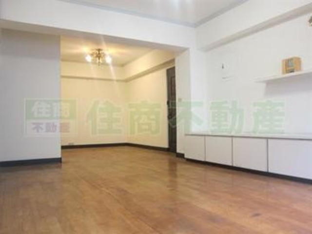 Zhongshan - 台北市中山區松江路, Zhongshan District 01