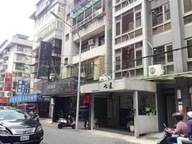 Songshan - 台北市松山區延吉街, Songshan District 01