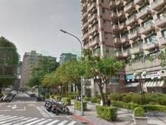 中山區 - 台灣台北市中山區龍江路 01