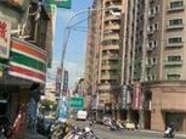 Sanchong - 新北市三重區自由街, Sanchong District 01