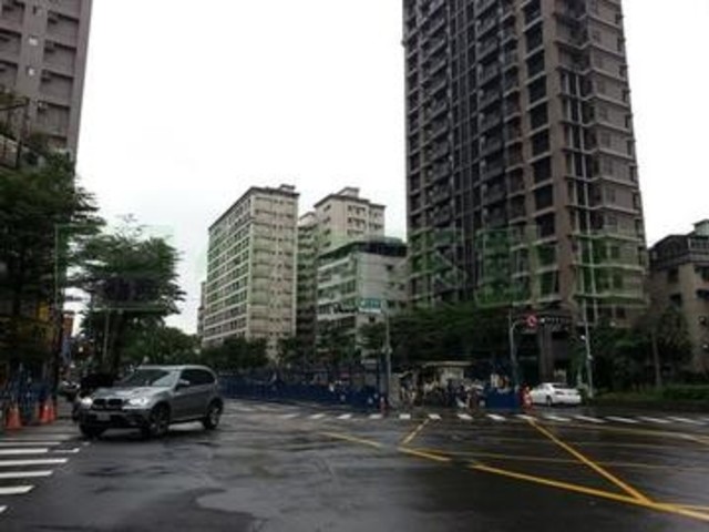 Xindian - 新北市新店區中興路, Xindian District 01