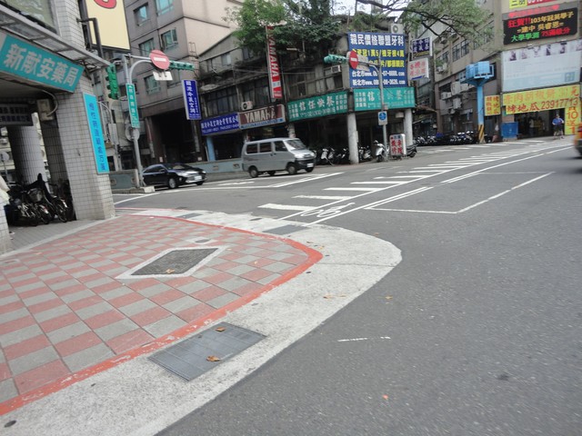 中正区 - 100台湾台北市中正區林森南路XXX號 01