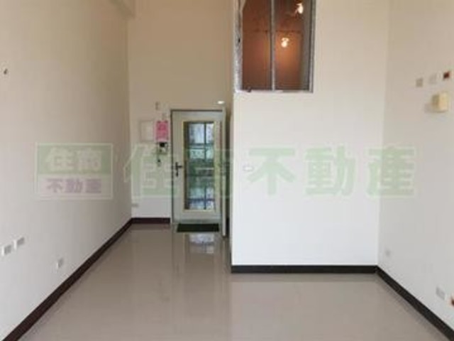 Zhongshan - 台北市中山區新生北路, Zhongshan District 01