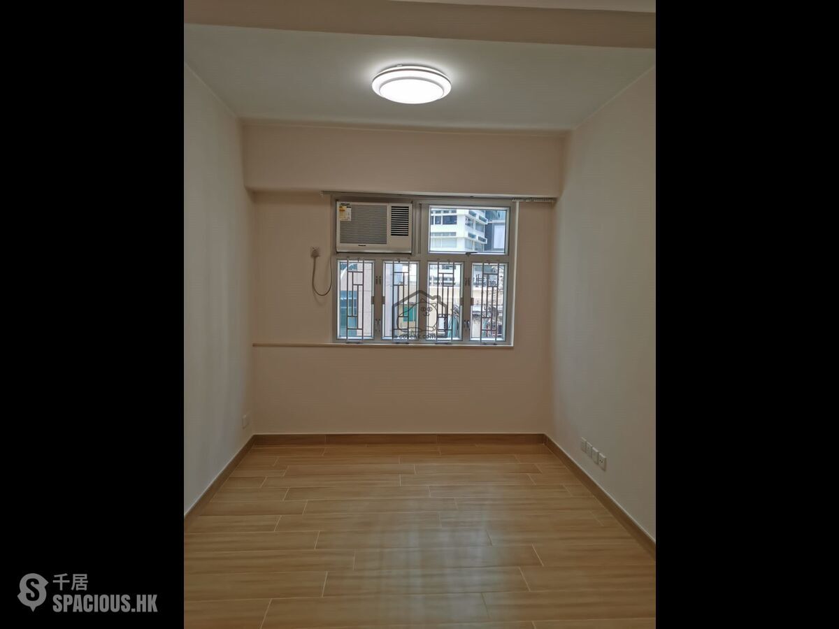 Central - Lyndhurst Building 01