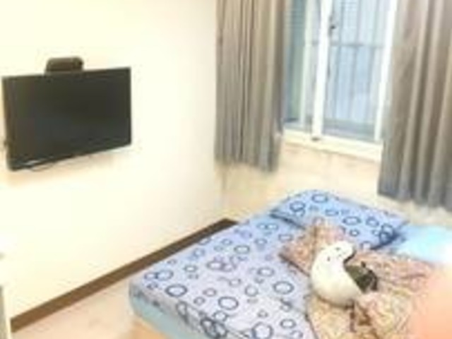 Zhongshan - 台北市中山區林森北路, Zhongshan District 01