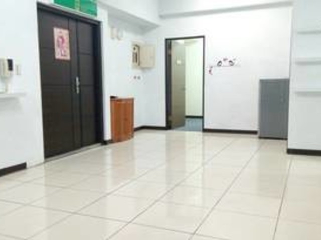 中山區 - 104台灣台北市中山區長安西路 01